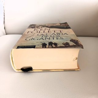 La Caída de los Gigantes, Ken Follet (Spanish Ed.)