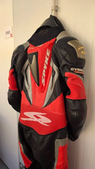 Mono de moto Spyke 1 pieza