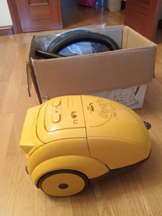 Aspiradora Solac 1300W