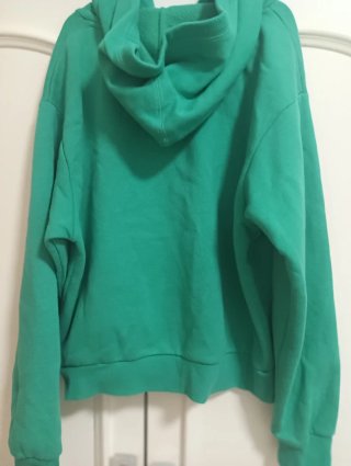Sudadera talla xs pero es para niña de 12 años