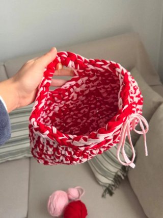 Bolso de mano trapillo rojo y rosa