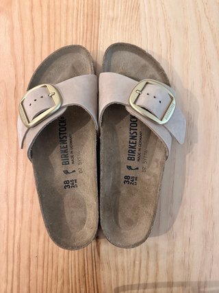 Birkenstock Madrid Big Buckle Talla 38 Beige