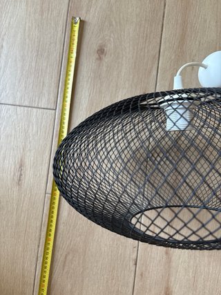 Lámpara de techo metálica negra y blanca