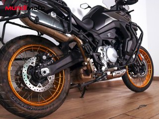 VOGE 900 DSX