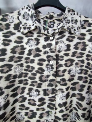 Vestido midi estampado leopardo