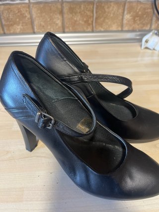 Zapatos de piel tacón negros para mujer