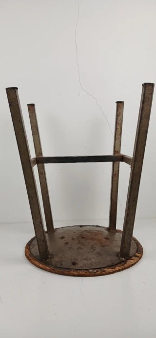 Sgabello industriale metallo