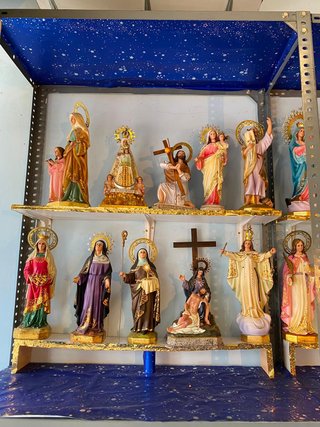 Lote figuras religiosas OLOT