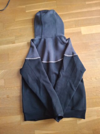 Sudadera Nike Tech x Central Cee