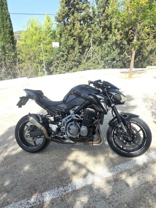 Kawasaki Z900 Negra