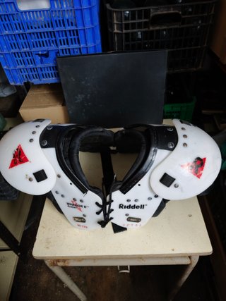 Hombreras Riddell Warrior II