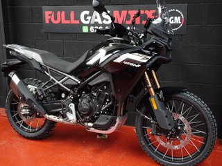 CFMOTO 450MT Adventure Negra