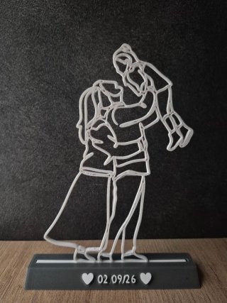 Statuetta 3D personalizzata da foto a Line Art