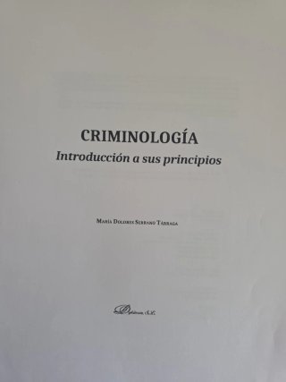Dos libros 1° criminologia UNED