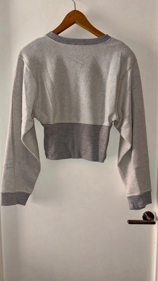 Sudadera corta gris