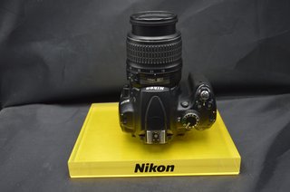 Nikon D5000 + 18-55mm  - 13.305 DISPAROS + Bolso