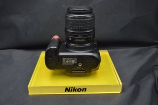 Nikon D5000 + 18-55mm  - 13.305 DISPAROS + Bolso