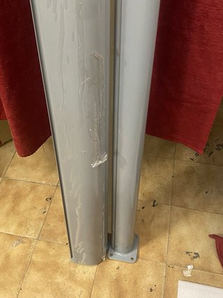 Toldo lateral beige y gris
