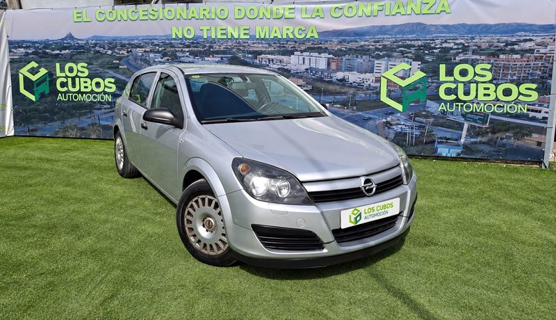 Opel Astra 1.4 16v Enjoy (2004) 2004