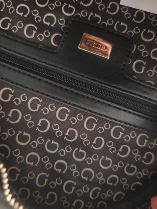 Mochila Guess Negra