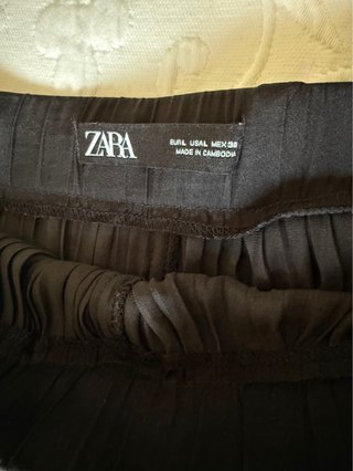 Shorts fluidos satinados Zara