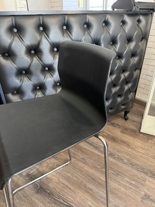 Silla alta negra respaldo