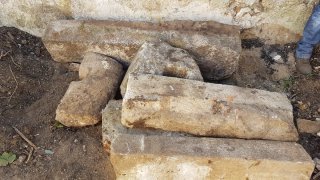 Piedras antiguas de dintel