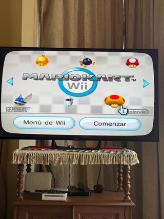 Nintendo Wii Blanca + Mando + 5 Juegos