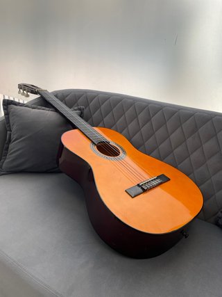 Guitarra Clásica Naranja