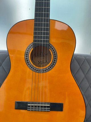Guitarra Clásica Naranja