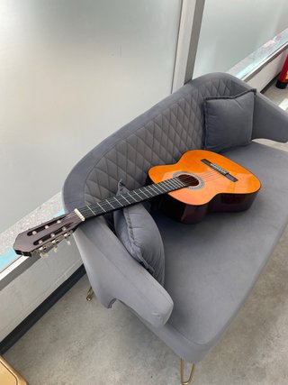 Guitarra Clásica Naranja