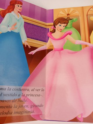lote 4 libros PRINCESAS (ed Saldaña)