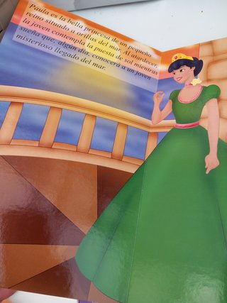 lote 4 libros PRINCESAS (ed Saldaña)
