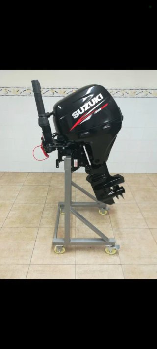 Zodiac semirrígida 3m + motor Suzuki + remolque