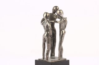 Escultura Peltre "Unión y Trabajo en equipo"