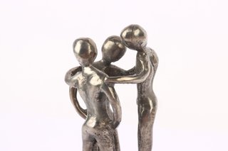 Escultura Peltre "Unión y Trabajo en equipo"