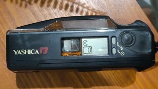 Yashica T3 Carl Zeiss Tessar 35mm f/2.8 T*