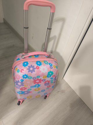 Maleta infantil con flores rosas para coronia