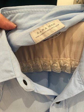 Zara Man, nueva, camisa azul claro de manga corta