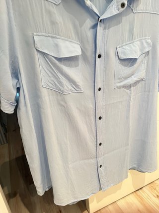Zara Man, nueva, camisa azul claro de manga corta