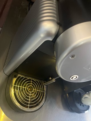 Cafetera Nespresso Profesional Zennius para piezas