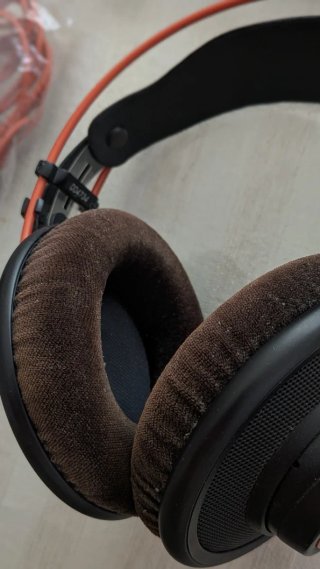 AKG K712 Pro Auriculares Estudio Naranja/Negro