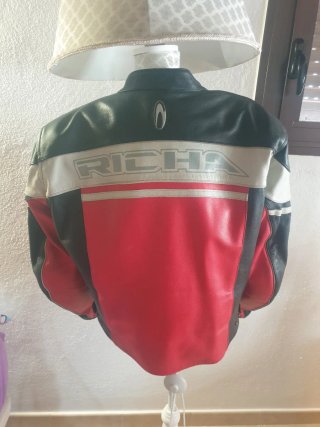 Chaqueta de piel Richa Talla 52