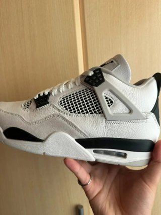 Jordan 4 Retro Military Black Talla 44