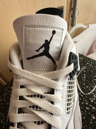 Jordan 4 Retro Military Black Talla 44