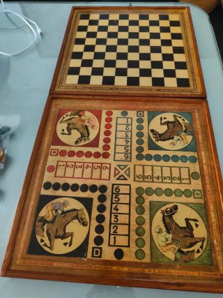 Juego de mesa antiguo Parchís Francés