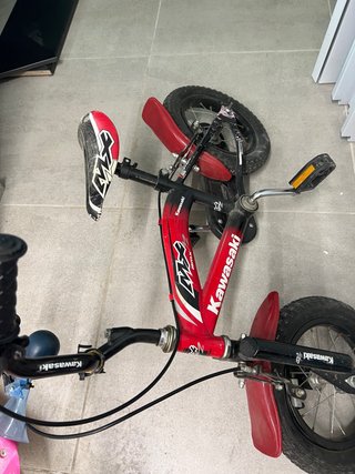 Bici infantil Kawasaki BMX roja