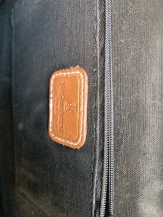 Cartera Yves Saint Laurent Piel Negra y Beige
