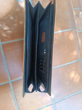 Cartera Yves Saint Laurent Piel Negra y Beige