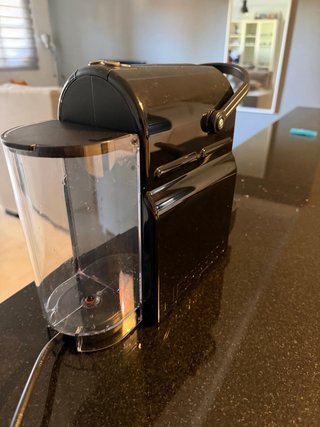 Cafetera Nespresso De'Longhi Inissia Negra